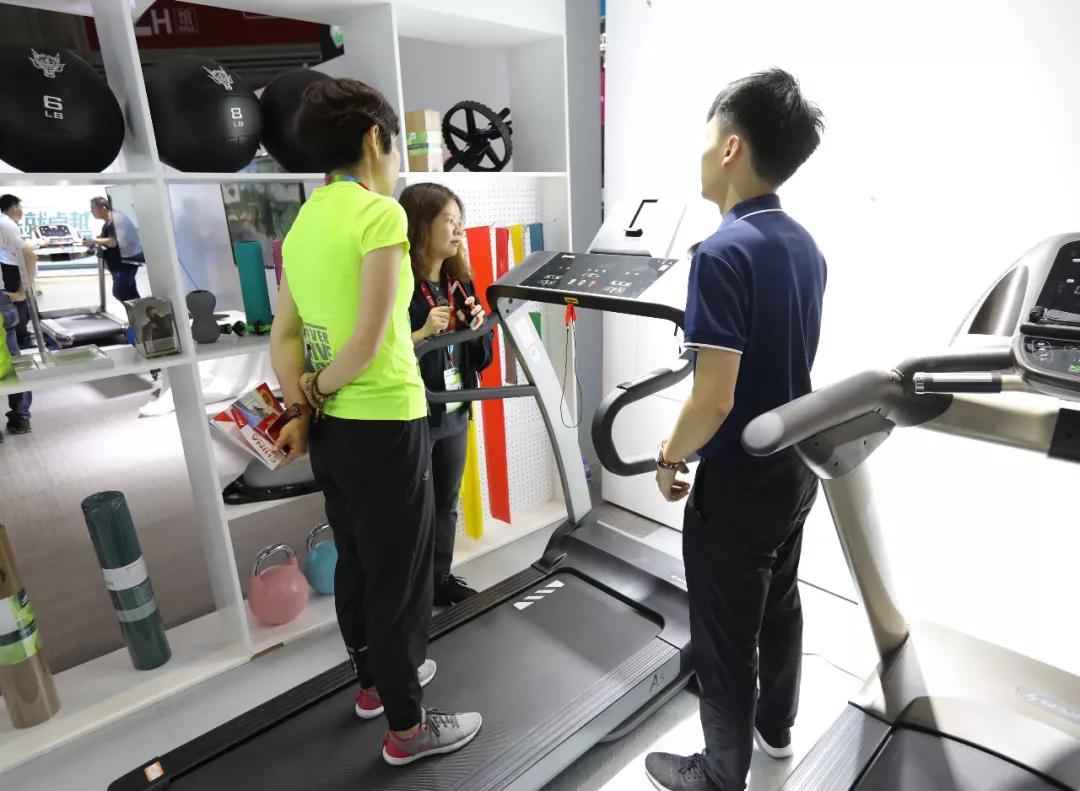 健身器材-谈求吧阿里语音智能A5跑步机