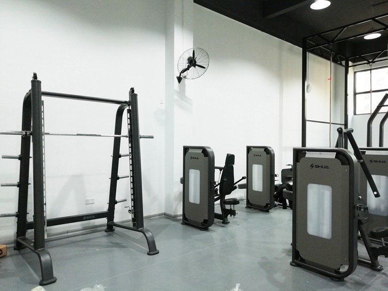 部队健身器材-广西谈求吧体育健身器材有限公司